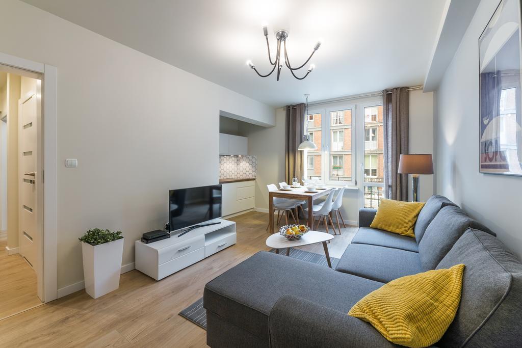 Old Town Platinium Apartment กดัญสก์ ภายนอก รูปภาพ