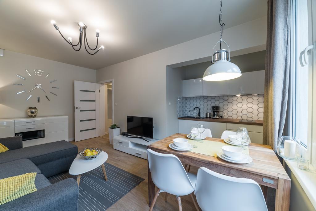 Old Town Platinium Apartment กดัญสก์ ภายนอก รูปภาพ